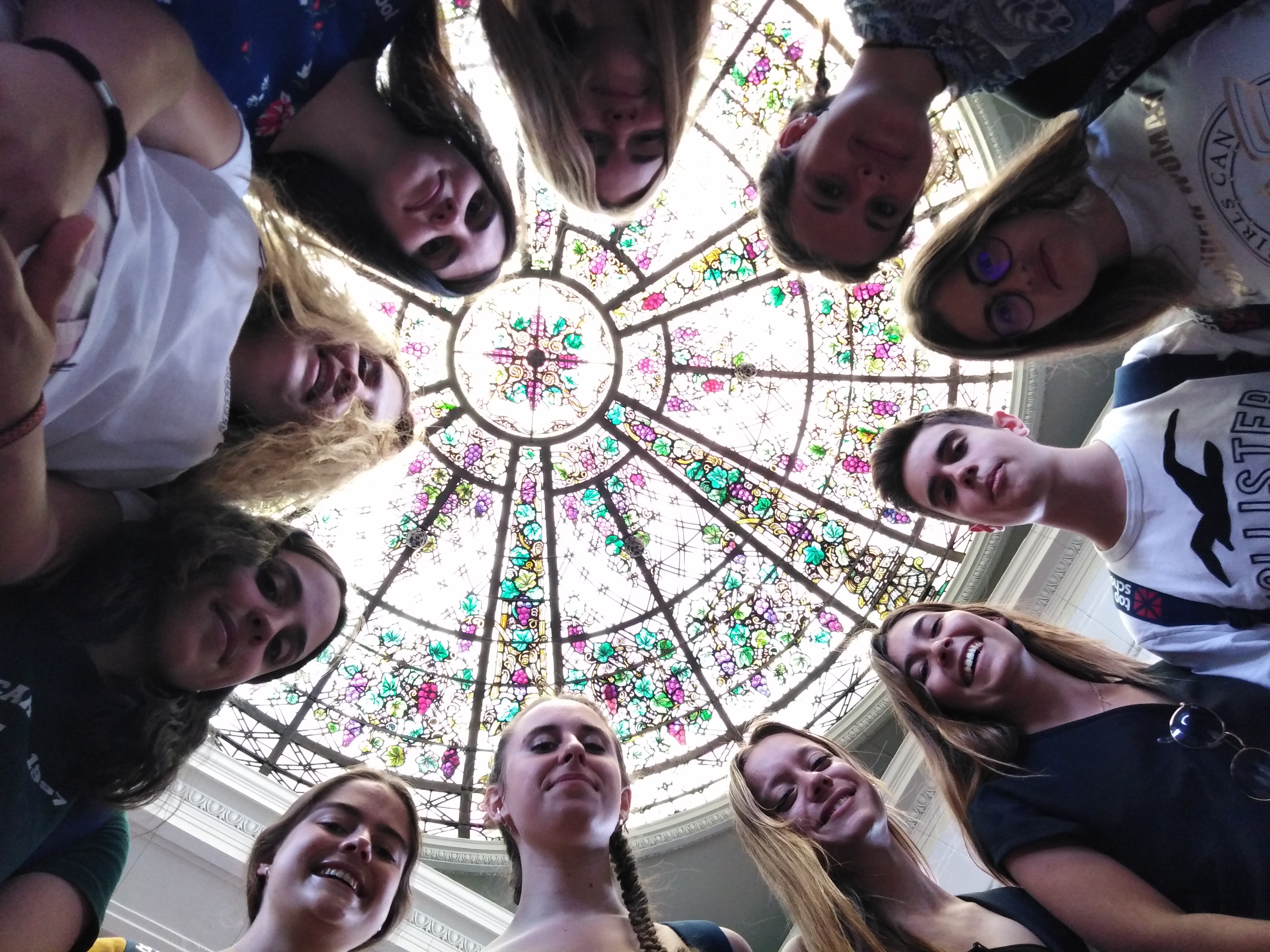 Una pedida de mano en una mansión, una visita al fondo del mar y otras noticias desde Toronto. 1