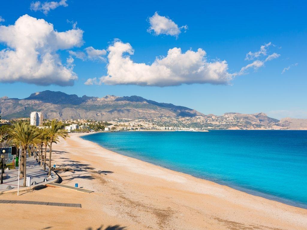 Aprender inglés viviendo una aventura: Campamento Costa Blanca en Alicante