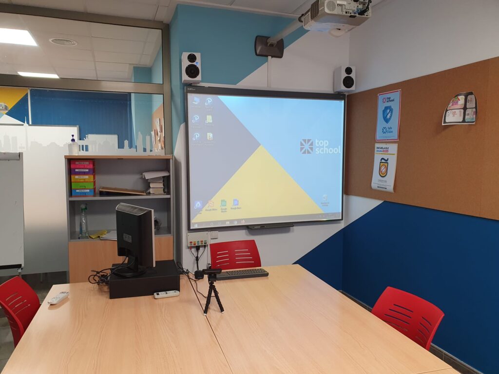 6 ventajas de las clases virtuales por videoconferencia de Top School 1