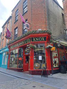 '25 Ennis 2 - Graffitis, acantilados de Moher, paseo a caballo y Galway! 9