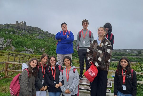 ’25 Ennis 2 – Graffitis, acantilados de Moher, paseo a caballo y Galway!